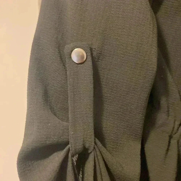 Women’s  black blazer size medium - Picture 3 of 5